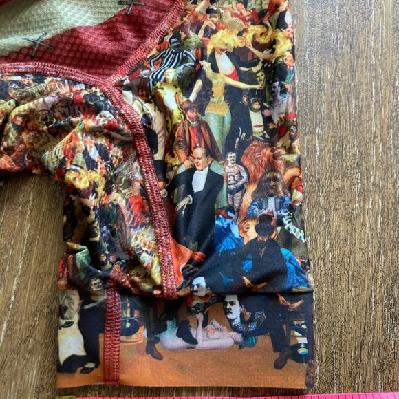 Hyper Threads Pro Freak Show Horror Story NWT Size S Pro Cycling Jersey - Picture 9 of 9